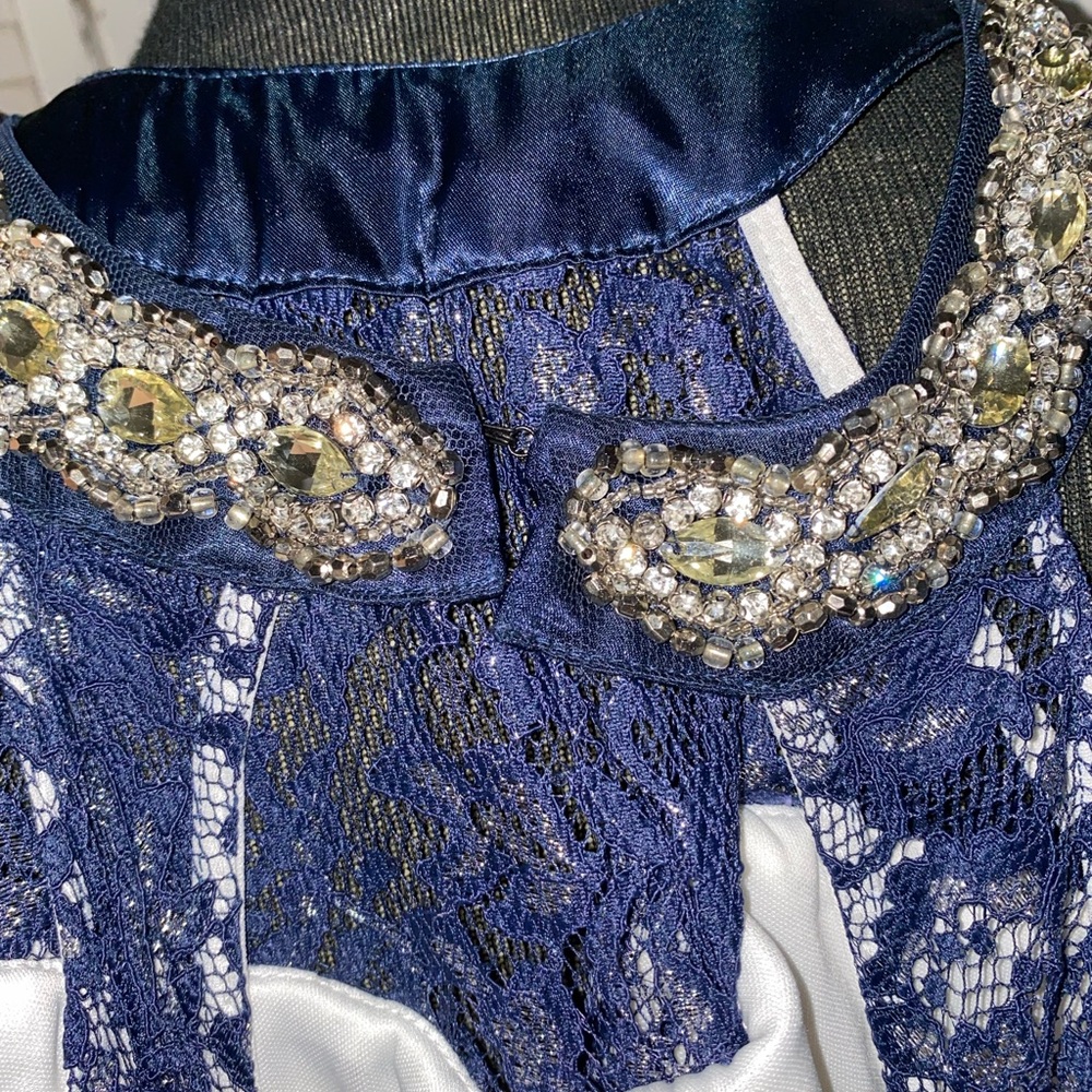 Dress - Picture 12 of 12